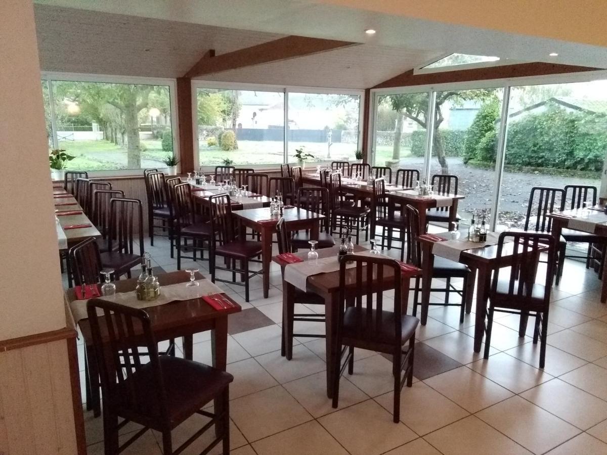 L'Entracte Hotell Saint-Paul-du-Bois Eksteriør bilde